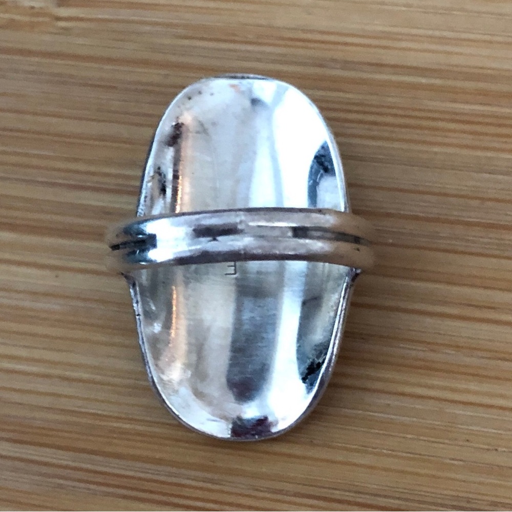 $98 Signed Southwest Artisan Vintage Estate Ring Size 8 & 3/4 Marked F Sterling - Picture 9 of 10